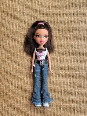 Vintage 2005 Y2K Bratz Twiins Tess Fashion Doll by MGA